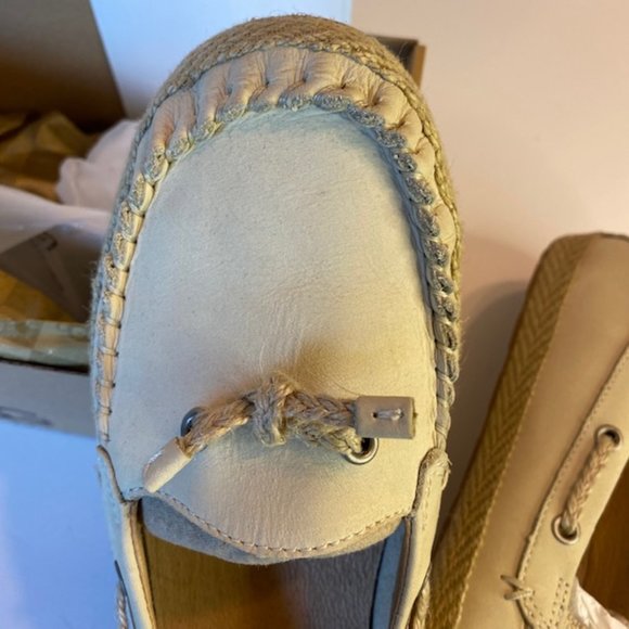 NWOT Nubuck UGG Slip On Chivon Moccasin Espadrilles Cream Women 8.5 - Picture 3 of 8